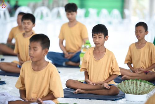 ภาพ No.317327:วันอาทิตย์ที่ 29 มีนาคม พ.ศ. 2569 พิธีตัดปอยผมยุวธรรมทายาท โครงการบรรพชาสามเณรฟื้นฟูพระพุทธศาสนา (ภาคฤดูร้อน) ปิดเทอมเติมธรรม ณ ศูนย์ปฏิบัติธรรมวิหารแดง จ.สระบุรี