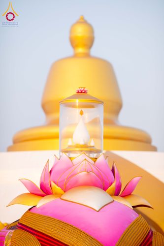 ภาพ No.299861:วันที่ 19 มกราคม พ.ศ.2569 พระธรรมยาตราปฏิบัติธรรมและถ่ายภาพหมู่ประวัติศาสตร์ ณ อนุสรณ์สถานลำดับที่ 5 สถานที่เผยแผ่วิชชาธรรมกายครั้งแรก  อนุสรณ์สถานบางปลาวัดบางปลา อ.บางเลน จ.นครปฐม ในโครงการธรรมยาตรา กตัญญูบูชา มหาปูชนียาจารย์ พระมงคลเทพมุนี(สด จนฺทสโร) 