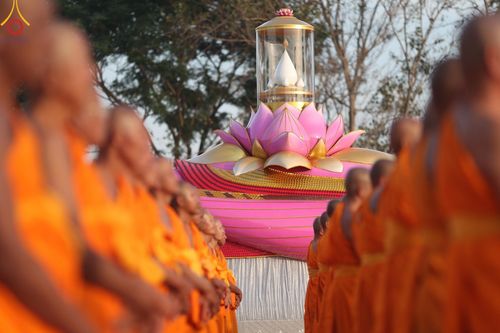 ภาพ No.194785:พิธีจุดประทีปถวายเป็นพุทธบูชา และบูชาธรรมมหาปูชนียาจารย์ ณ วัดสองพี่น้อง ต.ต้นตาล อ.สองพี่น้อง จ.สุพรรณบุรี ในโครงการธรรมยาตรา กตัญญูบูชา มหาปูชนียาจารย์ พระมงคลเทพมุนี(สด จนฺทสโร) พระผู้ปราบมาร อนุสรณ์สถาน 7 แห่ง ปีที่ 13 วันที่ 14 มกราคม พ.ศ. 2568