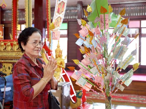 ภาพ No.254542:วันที่ 12 ตุลาคม พ.ศ. 2568 พิธีทอดกฐินสามัคคีทั่วไทย 30,000 วัด โดยคณะศิษยานุศิษย์ บูชาธรรม 81 ปี หลวงพ่อธัมมชโย ณ วัดนาคูโมทนามัยปุญญาราม ตำบลบางพระ อำเภอเมืองฉะเชิงเทรา จังหวัดฉะเชิงเทรา