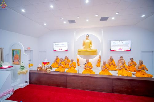 ภาพ No.234557:วันอาทิตย์ที่ 20 กรกฎาคม  พ.ศ.2568 พิธีทอดผ้าป่าภาคพื้นอเมริกา พิธีเจริญพระพุทธมนต์ ฉลองอาคารแก้วธรรมชัยรัตนอนันต์ วัดพระธรรมกายเทนเนสซี ประเทศสหรัฐอเมริกา