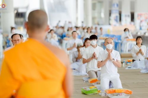 ภาพ No.226869:วันเสาร์ที่ 31 พฤษภาคม พ.ศ. 2568 พิธีถวายภัตตาหารเมนูสวรรค์ "เพื่อการบรรลุธรรม" ณ หอฉันคุณยายอาจารย์ วัดพระธรรมกาย