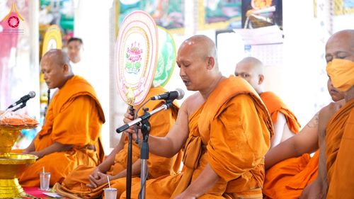 ภาพ No.183325:พิธีทอดกฐิน ณ วัดสำนักสงฆ์ห้วยเสือ จ.ราชบุรี ในโครงการทอดกฐินสามัคคีทั่วไทย 30,000 วัด บูชาธรรม 80 ปี หลวงพ่อธัมมชโย โดยคณะศิษยานุศิษย์วัดพระธรรมกาย วันที่ 20 ตุลาคม พ.ศ. 2567