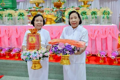 ภาพ No.256133:วันที่ 12 ตุลาคม พ.ศ. 2568 พิธีทอดกฐินสามัคคีทั่วไทย 30,000 วัด โดยคณะศิษยานุศิษย์ บูชาธรรม 81 ปี หลวงพ่อธัมมชโย ณ วัดเสาธงกลาง อ.บางเสาธง จ.สมุทรปราการ