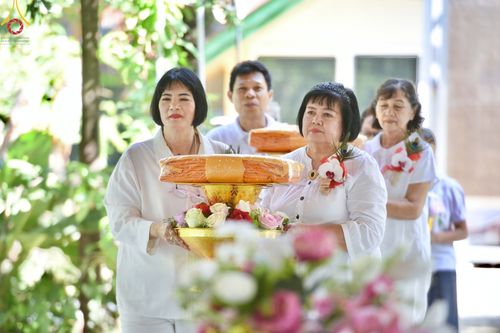 ภาพ No.132946:พิธีทอดผ้าป่าสามัคคีเพื่อสร้างทุกสิ่ง ณ ศูนย์ปฏิบัติธรรมบุญประสาน ต.พญาเย็น อ.ปากช่อง จ.นครราชสีมา