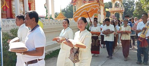 ภาพ No.182984:พิธีทอดกฐิน ณ วัดโคกเหล็ก อ.ห้วยราช จ.บุรีรัมย์ ในโครงการทอดกฐินสามัคคีทั่วไทย 30,000 วัด บูชาธรรม 80 ปี หลวงพ่อธัมมชโย โดยคณะศิษยานุศิษย์วัดพระธรรมกาย วันที่ 9 พฤศจิกายน พ.ศ. 2567