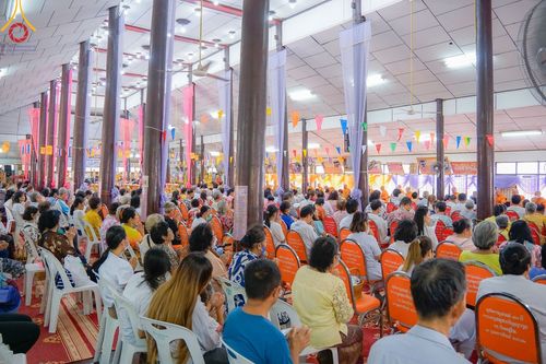 ภาพ No.173420:พิธีทอดกฐิน ณ วัดครุใน อ.พระประแดง จ.สมุทรปราการ ในโครงการกฐินสามัคคีทั่วไทย 30,000 วัด บูชาธรรม 80 ปี หลวงพ่อธัมมชโย โดยคณะศิษยานุศิษย์วัดพระธรรมกาย วันที่ 18 ตุลาคม พ.ศ. 2567