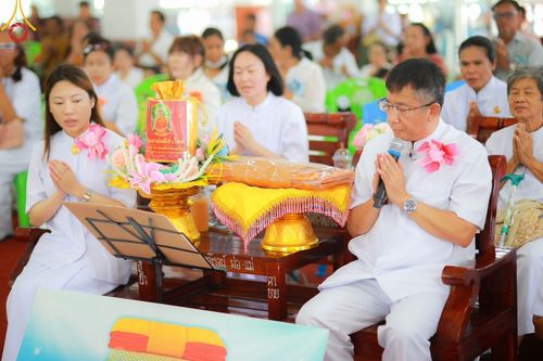 ภาพ No.172075:พิธีทอดกฐิน ณ วัดบางนางเพ็ง จ.สมุทรปราการ ในโครงการกฐินสามัคคีทั่วไทย 30,000 วัด บูชาธรรม 80 ปี หลวงพ่อธัมมชโย โดยคณะศิษยานุศิษย์วัดพระธรรมกาย วันที่ 27 ตุลาคม พ.ศ. 2567