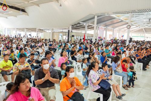 ภาพ No.111354:กิจกรรมงานวันเด็กแห่งชาติ รวมพลังเด็กเก่งและดี สร้างความดีสากล ปีที่ 6 ร่วมจัดโดย เทศบาลเมืองท่าโขลง พุทธสมาคมปทุมธานี องค์การบริหารส่วนตำบลคลองสาม ณ วัดพระธรรมกาย จ.ปทุมธานี วันที่ 13 มกราคม พ.ศ. 2567