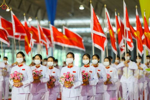 ภาพ No.88907:พิธีทอดผ้าป่าสมทบกฐินครั้งที่ 2 วันศุกร์ที่ 29 กันยายน พ.ศ. 2566 วันเพ็ญขึ้น 15 ค่ำ เดือน 10 ณ ห้องแก้วสารพัดนึก 1 วัดพระธรรมกาย