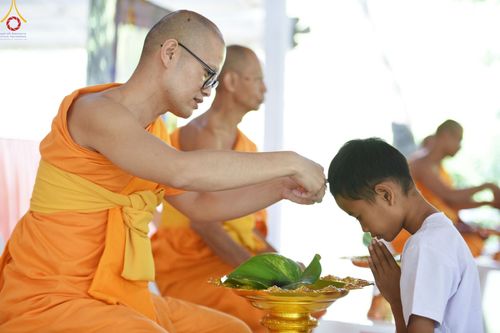 ภาพ No.90947:โครงการบรรพชาสามเณร ศูนย์ปฏิบัติธรรมบุญประสาน จ.นครราชสีมา ระหว่างวันที่ 11 - 31 ตุลาคม พ.ศ. 2566