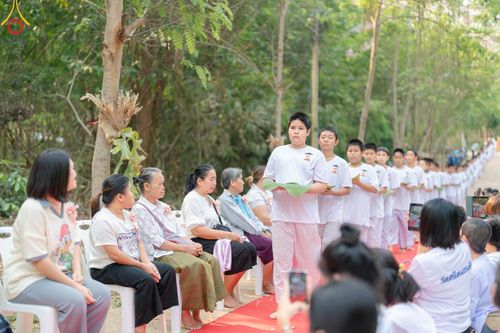 ภาพ No.135007: พิธีบรรพชาสามเณร  พิธีตักบาตรฉลองสามเณรใหม่ วันที่ 1 เมษายน พ.ศ.2567 ในโครงการบรรพชาสามเณรฟื้นฟูพระพุทธศาสนาทั่วไทย ณ ศูนย์ปฏิบัติธรรมแก้วเมืองเลย