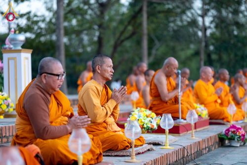 ภาพ No.130579:พิธีจุดโคมประทีปถวายเป็นพุทธบูชา ในโครงการบรรพชา 1,250 รูป ณ มหาวิหารมายาเทวี แดนประสูติ สวนลุมพินี ประเทศเนปาล วันที่ 9 มีนาคม พ.ศ. 2567