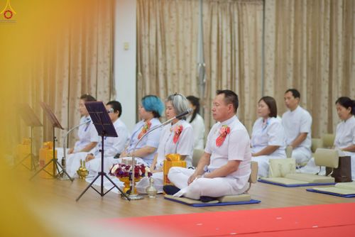 ภาพ No.270426:วันอาทิตย์ที่ 19 ตุลาคม พ.ศ. 2568 พิธีทอดกฐินสามัคคี , พิธีสมโภชพระประธาน อัญเชิญพระบรมสารีริกธาตุบรรจุ ในเกศและประดิษฐานจักรแก้ว ในแผ่นฌานองค์พระประธาน ณ ศูนย์ปฏิบัติธรรมเขาคิชฌกูฏ จ.จันทบุรี