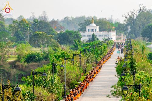 ภาพ No.212860:วันที่ 14 - 15 มีนาคม พ.ศ. 2568 คณะสงฆ์และสามเณรเดินธรรมยาตรา ในโครงการบวชสามเณรเนปาล 500 รูป ไปยังสถานที่รอบมายาเทวีและลุมพินีเกรด ณ ลุมพินี ประเทศเนปาล