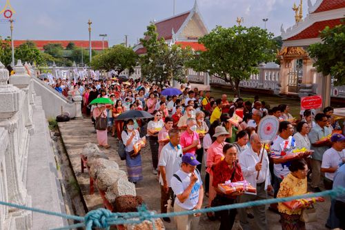 ภาพ No.256115:วันที่ 12 ตุลาคม พ.ศ. 2568 พิธีทอดกฐินสามัคคีทั่วไทย 30,000 วัด โดยคณะศิษยานุศิษย์ บูชาธรรม 81 ปี หลวงพ่อธัมมชโย ณ วัดบางโฉลงใน อ.บางพลี จ.สมุทรปราการ