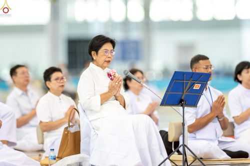 ภาพ No.235528:วันอาทิตย์ที่ 27 กรกฎาคม พ.ศ. 2568 พิธีจุดเทียนใจ ไฟนิรันด์ อนันตชัย ณ วัดพระธรรมกาย จ.ปทุมธานี