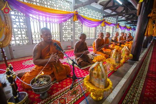 ภาพ No.169967:พิธีทอดกฐิน ณ วัดเขาสมอระบัง จ.เพชรบุรี ในโครงการกฐินสามัคคีทั่วไทย 30,000 วัด บูชาธรรม 80 ปี หลวงพ่อธัมมชโย โดยคณะศิษยานุศิษย์วัดพระธรรมกาย วันที่ 26 ตุลาคม พ.ศ. 2567