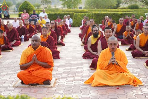 ภาพ No.138698:รัฐบาลประเทศเนปาล โดยการสนับสนุนจากวัดไทยลุมพินี และวัดพระธรรมกาย จัดงานพุทธชยันตีถวายเป็นพุทธบูชา ณ วิหารมายาเทวี ลุมพินี สถานที่ประสูติแห่งองค์สมเด็จพระสัมมาสัมพุทธเจ้า ประเทศเนปาล เนื่องในวันวิสาขบูชาที่ 22-23 พฤษภาคม พ. ศ. 2567