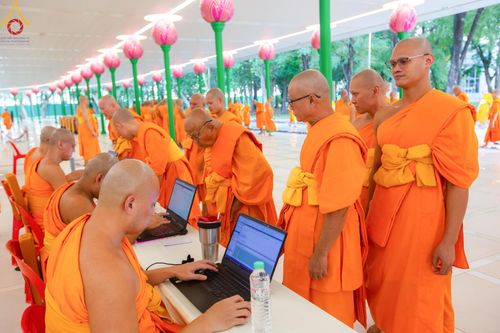 ภาพ No.162295:วันมหาปวารณาออกพรรษา วันพฤหัสบดีที่ 17 ตุลาคม พ.ศ. 2567 (ขึ้น 15 ค่ำ เดือน 11 ) ณ อุโบสถ วัดพระธรรมกาย