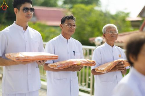 ภาพ No.179494:พิธีทอดกฐิน ณ วัดพุทธสันติธรรม จ.นครปฐม ในโครงการกฐินสามัคคีทั่วไทย 30,000 วัด บูชาธรรม 80 ปี หลวงพ่อธัมมชโย โดยคณะศิษยานุศิษย์วัดพระธรรมกาย วันที่ 26 ตุลาคม พ.ศ. 2567