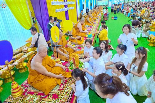 ภาพ No.266976:วันที่ 12 ตุลาคม พ.ศ. 2568 พิธีทอดกฐินสามัคคีทั่วไทย ณ วัดหลักสี่ราษฏร์สโมสร ต.ยกกระบัตร อ.บ้านแพ้ว จ.สมุทรสาคร โดยคณะศิษยานุศิษย์ บูชาธรรม 81 ปี หลวงพ่อธัมมชโย