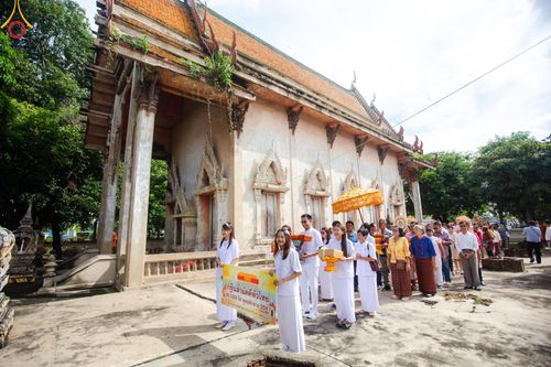 ภาพ No.164962:พิธีทอดกฐิน ณ วัดกลางเกาะระกำ ต.บ้านสร้าง อ.บางปะอิน จ.พระนครศรีอยุธยา ในโครงการกฐินสามัคคีทั่วไทย 30,000 วัด บูชาธรรม 80 ปี หลวงพ่อธัมมชโย โดยคณะศิษยานุศิษย์วัดพระธรรมกาย วันที่ 20 ตุลาคม พ.ศ. 2567