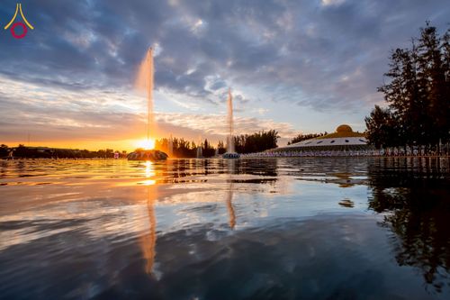 ภาพ No.266256:วันพุธที่ 5 พฤศจิกายน พ.ศ. 2568 (วันพระ ขึ้น 15 ค่ำ เดือน 12) พิธีลอยกระทงธรรม  ณ สระมหาเศรษฐีทะเลบุญ มหาวิหารพระมงคลเทพมุนี วัดพระธรรมกาย จ.ปทุมธานี