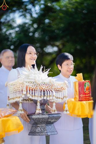 ภาพ No.166711:พิธีทอดกฐิน ณ วัดเขาดินมังกรทอง อ.บ่อทอง จ.ชลบุรี  ในโครงการกฐินสามัคคีทั่วไทย 30,000 วัด บูชาธรรม 80 ปี หลวงพ่อธัมมชโย โดยคณะศิษยานุศิษย์วัดพระธรรมกาย วันที่ 23 ตุลาคม พ.ศ. 2567