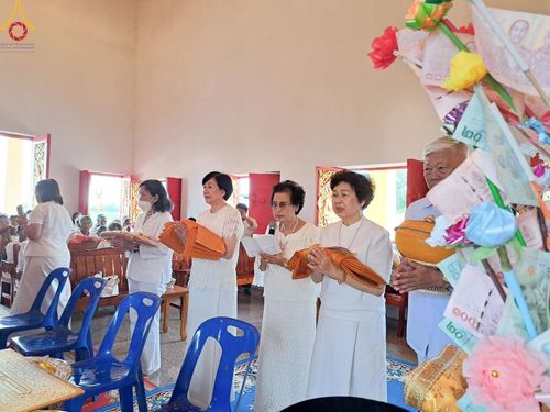 ภาพ No.168712:พิธีทอดกฐิน ณ วัดห้วยอุดม จ.บุรีรัมย์ ในโครงการกฐินสามัคคีทั่วไทย 30,000 วัด บูชาธรรม 80 ปี หลวงพ่อธัมมชโย โดยคณะศิษยานุศิษย์วัดพระธรรมกาย วันที่ 20 ตุลาคม พ.ศ. 2567