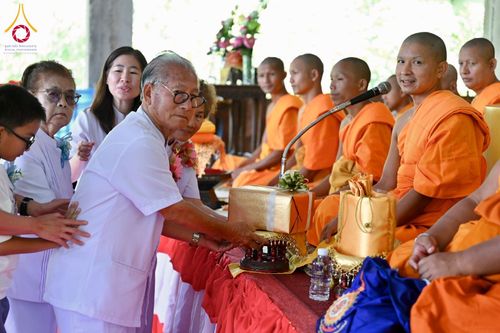 ภาพ No.183204:พิธีทอดกฐิน ณ วัดแม่ลิดหลวง จ.แม่ฮ่องสอน ในโครงการทอดกฐินสามัคคีทั่วไทย 30,000 วัด บูชาธรรม 80 ปี หลวงพ่อธัมมชโย โดยคณะศิษยานุศิษย์วัดพระธรรมกาย วันศุกร์ที่ 19 ตุลาคม พ.ศ. 2567