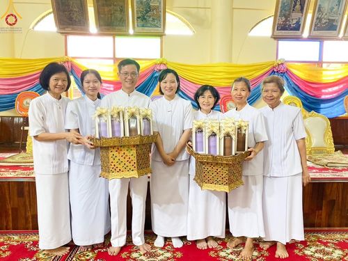 ภาพ No.168701:พิธีทอดกฐิน ณ วัดสิงห์คูยาง จ.ลพบุรี ในโครงการกฐินสามัคคีทั่วไทย 30,000 วัด บูชาธรรม 80 ปี หลวงพ่อธัมมชโย โดยคณะศิษยานุศิษย์วัดพระธรรมกาย วันที่ 20 ตุลาคม พ.ศ. 2567