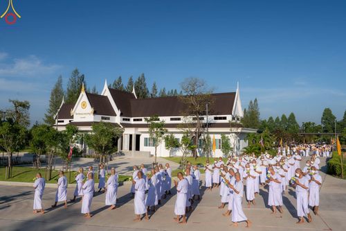 ภาพ No.102129:พิธีบรรพชาธรรมทายาท ในโครงการอุปสมบทหมู่ รุ่นบูชาธรรมมหาปูชนียาจารย์ ณ วัดเขาตะแบก อ.ศรีราชา จ.ชลบุรี วันเสาร์ที่ 9 ธันวาคม พ.ศ. 2566
