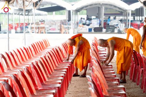 ภาพ No.230112:วันเสาร์ที่ 28 มิถุนายน พ.ศ. 2568 พิธีถวายสังฆทาน 323 วัด 4 จังหวัดชายแดนใต้ ปีที่ 21 ครั้งที่ 178 พิธีมอบกองทุนหนุนแรงใจช่วยครูใต้ ปีที่ 18 ครั้งที่ 142 ณ ศูนย์อบรมเยาวชนจังหวัดปัตตานี