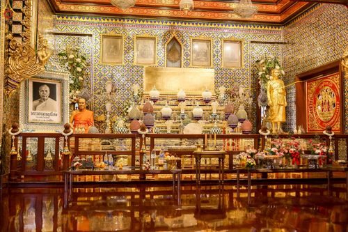 ภาพ No.264813:วันศุกร์ที่ 24 ตุลาคม พ.ศ. 2568 ถวายปัจจัยสมทบกฐิน ในโครงการกฐินสามัคคีทั่วไทย 30,000 วัด พุทธศักราช 2568 โดย คณะศิษยานุศิษย์ บูชาธรรม 80 ปี หลวงพ่อธัมชโย ณ วัดปากน้ำภาษีเจริญ กรุงเทพฯ