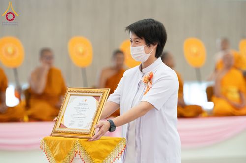ภาพ No.129246:พิธีมอบรางวัลแก่สามเณรผู้สอบผ่าน โครงการสามเณรทรงพระปาฏิโมกข์ ณ ค่ายจองแชมป์ หมู่กุฏิสามเณรเปรียญธรรม วัดพระธรรมกาย วันอาทิตย์ที่ ๑๐ มีนาคม พ.ศ.๒๕๖๗