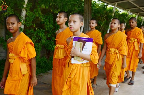 ภาพ No.165736:พิธีถวายภัตตาหารเมนูสวรรค์ วันที่ 26 ตุลาคม พ.ศ. 2567 ณ หอฉันคุณยายอาจารย์ฯ วัดพระธรรมกาย