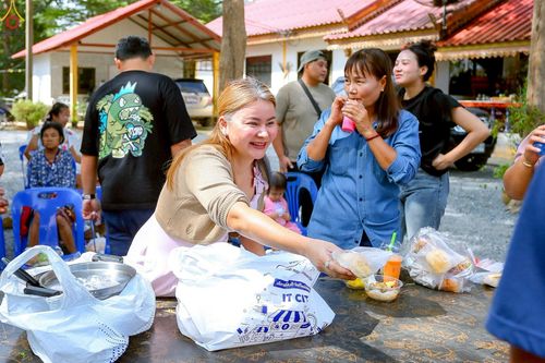 ภาพ No.268093:วันที่ 26 ตุลาคม พ.ศ. 2568 พิธีทอดกฐินสามัคคีทั่วไทย ณ วัดทุ่งสาย อ.ท่าตะเกียบ จ.ฉะเชิงเทรา โดยคณะศิษยานุศิษย์ บูชาธรรม 81 ปี หลวงพ่อธัมมชโย