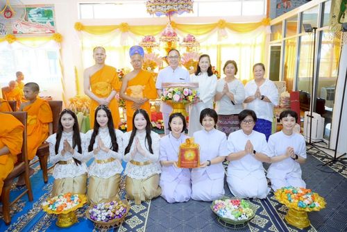 ภาพ No.260932:วันที่ 19 ตุลาคม พ.ศ. 2568 พิธีทอดกฐินสามัคคีทั่วไทย 30,000 วัด โดยคณะศิษยานุศิษย์ บูชาธรรม 81 ปี หลวงพ่อธัมมชโย ณ วัดมาบบอน อ.ศรีราชา จ.ชลบุรี