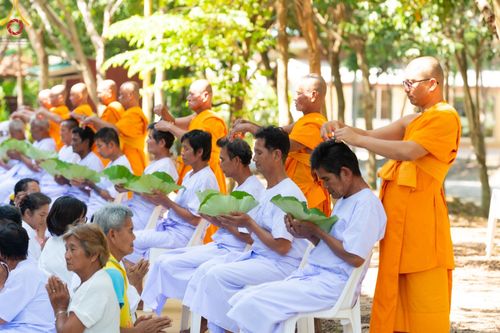 ภาพ No.180224:พิธีตัดปอยผม ปลงผม นาคธรรมทายาท  ณ ศูนย์ปฏิบัติธรรมพนมสารคาม (เพชรตะวัน) จ.ฉะเชิงเทรา โครงการบรรพชาอุปสมบท บูชาธรรมมหาปูชนียาจารย์ ประจำปี 2567 วันที่ 30 พฤศจิกายน พ.ศ. 2567