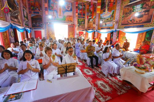 ภาพ No.173009:พิธีทอดกฐิน วัดพญาเม็งราย จ.เชียงราย ในโครงการกฐินสามัคคีทั่วไทย 30,000 วัด บูชาธรรม 80 ปี หลวงพ่อธัมมชโย โดยคณะศิษยานุศิษย์วัดพระธรรมกาย วันที่ 30 ตุลาคม พ.ศ. 2567