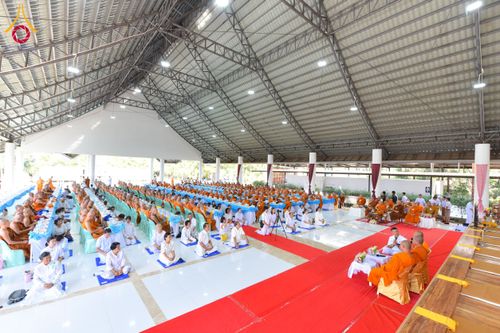 พิธีถวายมหาสังฆทาน 348 วัด ฉลองครบรอบ 8 ปี ธุดงค์สถานอำนาจเจริญ บูชาธรรม 80 ปี หลวงพ่อธัมมชโย วันที่ 17 พฤศจิกายน พ.ศ. 2567