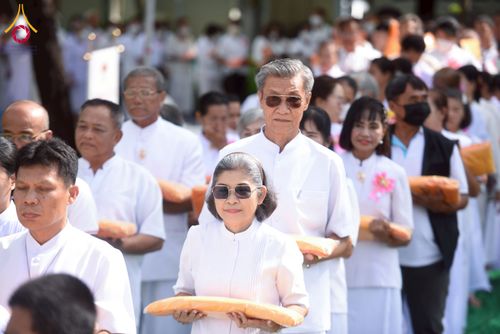 ภาพ No.225818:วันอาทิตย์ที่ 18 พฤษภาคม พ.ศ. 2568 ศูนย์ปฏิบัติธรรมสระบุรี ได้จัดพิธีทอดผ้าป่าฟื้นฟูพระพุทธศาสนา และพิธีมอบใบประกาศนียบัตรเชิดชูเกียรติผู้นำรถ ที่ทำหน้าที่จัดรถเพื่อพาสาธุชนไปร่วมงานวันที่ 22 เมษายน ที่ผ่านมา