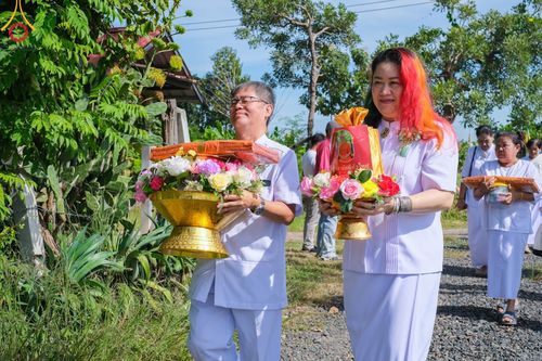 ภาพ No.168837:พิธีทอดกฐิน ณ วัดบ้านน้ำอ้อม จ.บุรีรัมย์ ในโครงการกฐินสามัคคีทั่วไทย 30,000 วัด บูชาธรรม 80 ปี หลวงพ่อธัมมชโย โดยคณะศิษยานุศิษย์วัดพระธรรมกาย วันที่ 23 ตุลาคม พ.ศ. 2567