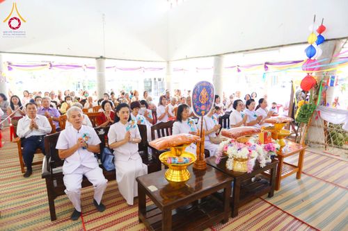 ภาพ No.183310:พิธีทอดกฐิน ณ วัดร่องริว จ.เชียงราย ในโครงการทอดกฐินสามัคคีทั่วไทย 30,000 วัด บูชาธรรม 80 ปี หลวงพ่อธัมมชโย โดยคณะศิษยานุศิษย์วัดพระธรรมกาย วันที่ 20 ตุลาคม พ.ศ. 2567