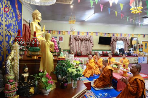 ภาพ No.173641:พิธีทอดกฐินสมทบ 30,000 วัด เพื่อบูชาธรรม 80 ปี หลวงพ่อธัมมชโย ในต่างประเทศ ณ วัดศรีรัตนาราม เมืองแมนเชสเตอร์ ประเทศอังกฤษ วันที่ 6 พฤศจิกายน พ.ศ. 2567