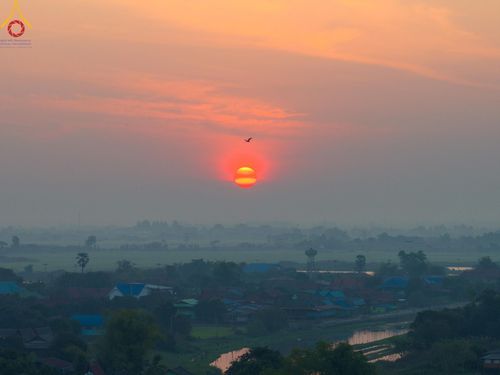 ภาพ No.112658:พิธีตักบาตรพระธรรมยาตราฯ ณ วัดสองพี่น้อง จ.สุพรรณบุรี วันที่ 15 มกราคม พ.ศ. 2567