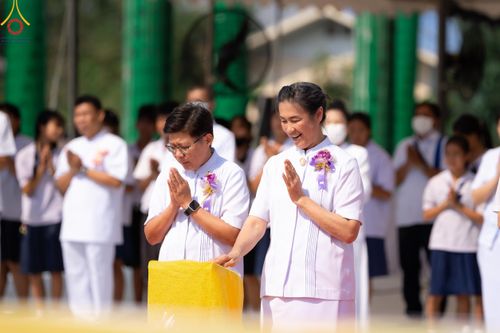 ภาพ No.121083:พิธีทอดผ้าป่า โครงสร้างหลังคา เสาคู่ค้ำฟ้ามหามงคล เพื่อสถาปนาอาคาร 80 ปี หลวงพ่อธัมมชโย ณ ศูนย์ปฏิบัติธรรมวิหารแดง ต.เจริญธรรม อ.วิหารแดง จ.สระบุรี วันที่ 27 มกราคม พ.ศ. 2567