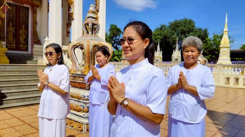 ภาพ No.262224:วันที่ 19 ตุลาคม พ.ศ. 2568 พิธีทอดกฐินสามัคคีทั่วไทย 30,000 วัด โดยคณะศิษยานุศิษย์ บูชาธรรม 81 ปี หลวงพ่อธัมมชโย ณ วัดม่วงขาว อ.ศรีมโหสถ จ.ปราจีนบุรี