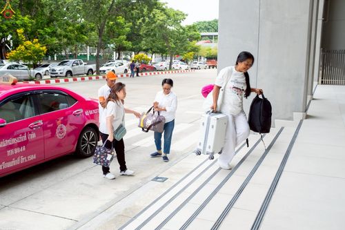 ภาพ No.242680:วันที่ 29-31 สิงหาคม พ.ศ. 2568 องค์กรภาคีเครือข่าย “บวร” (บ้าน-วัด-โรงเรียน-ราชการ) อ.คลองหลวง จัดบวชอุบาสิกาแก้ว ถวายพระราชกุศลแด่สมเด็จพระพันปีหลวง - กตัญญูบูชาแด่ผู้มีพระคุณ